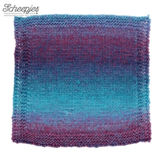 976 A BOY AND BUNTING